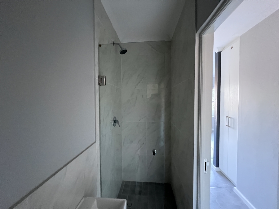 1 Bedroom Property for Sale in Table View Western Cape